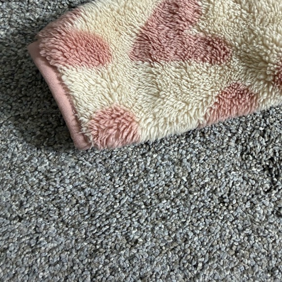 Hanna Andersson Print Recycled Marshmallow Fleece Jacket in Oat Hearts Size 2T - Picture 7 of 15